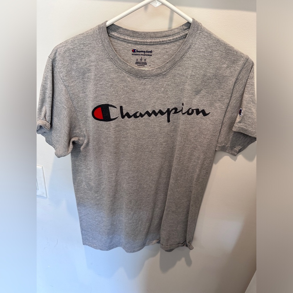 Boys champion shirt size 10